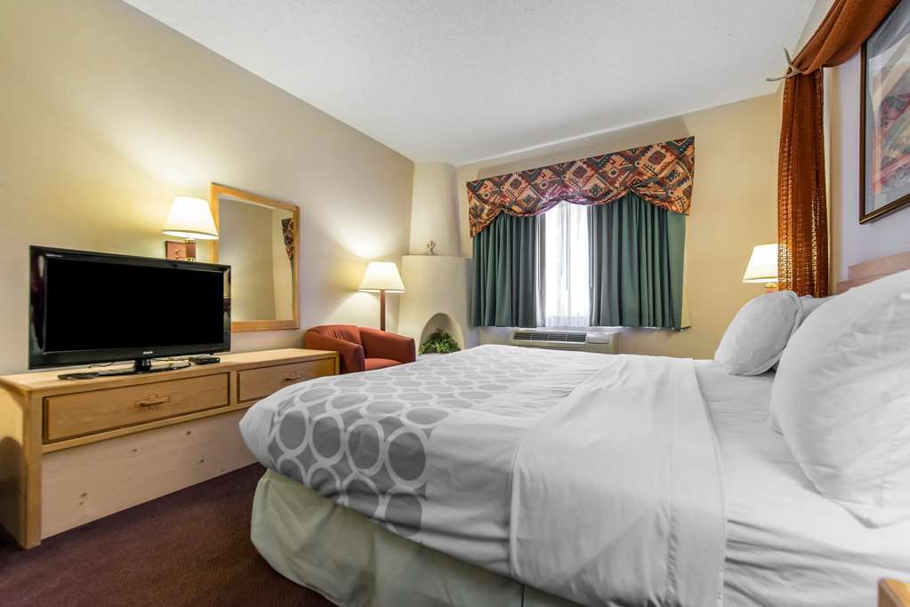 Quality Inn & Suites West Pueblo Zimmer foto